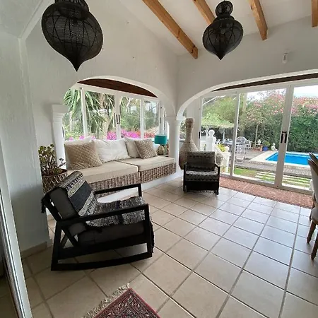 Parini Holiday home *